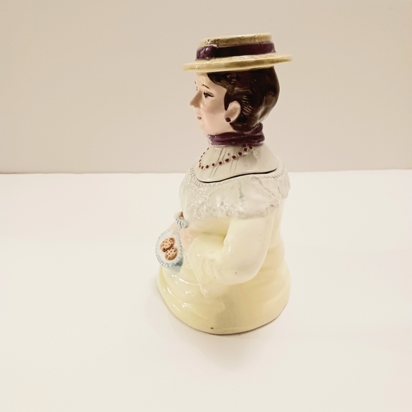 Vintage Edwardian Lady Teapot by Omnibus, A Division of Fitz & Floyd - Picture 3 of 7